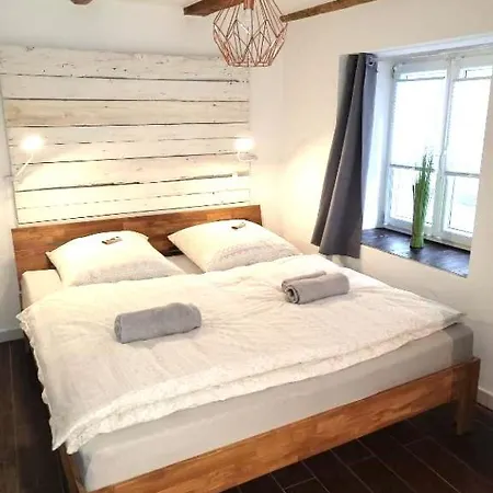 Altstadt Apartment *